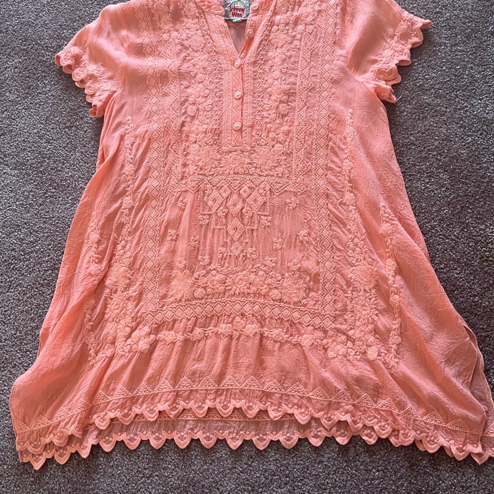 Johnny Was Orange Tunic with Flutter Sleeves and Ruffled Design
NEVER WORN